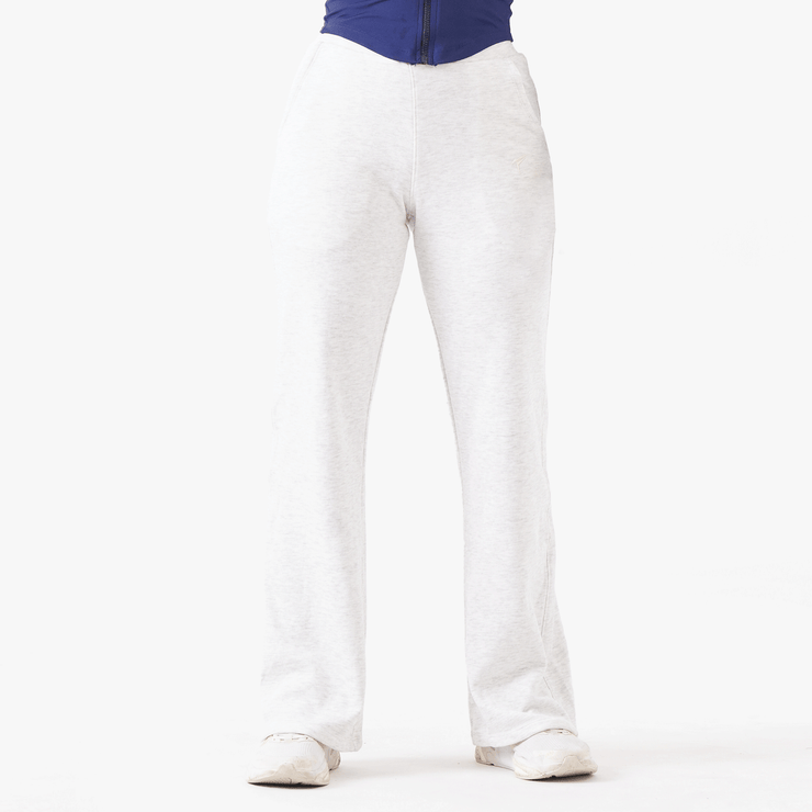 The Perfect Zero White Straight Leg Fit Women Bottoms